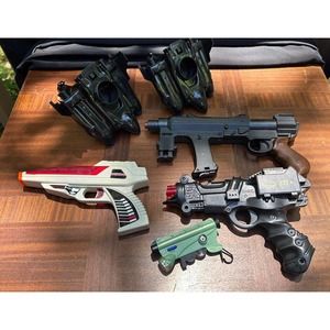 6 Vintage 1990s Space Laser & Lot Of Other Toy Guns & Disks Untested Some Rare